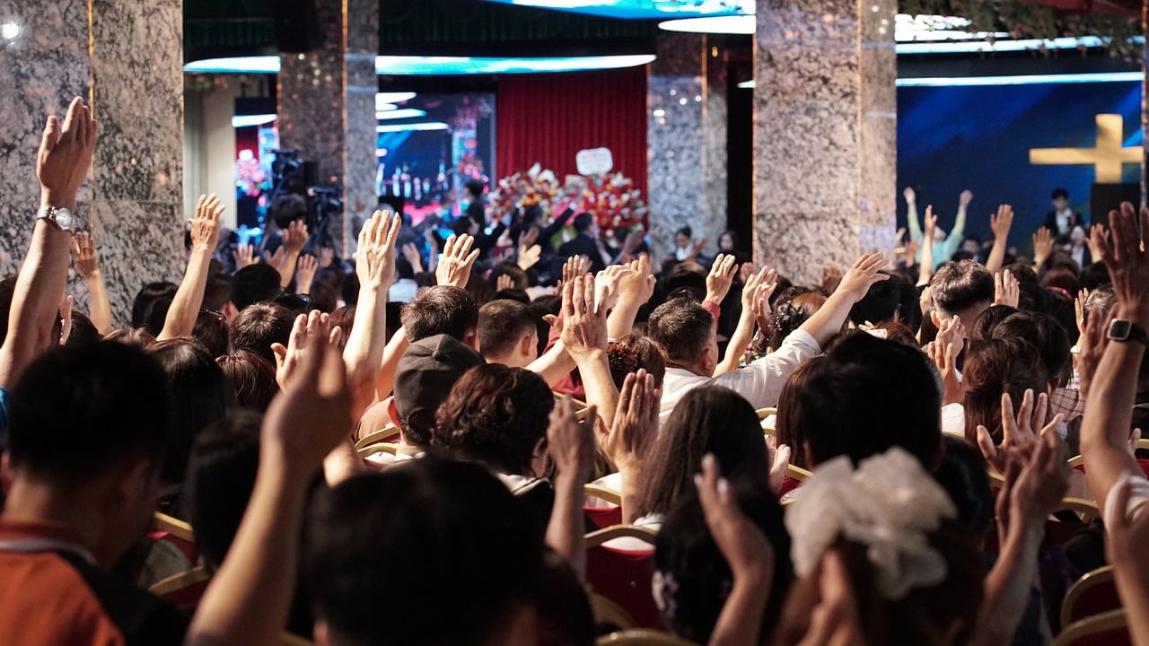 worship-9839598_1280